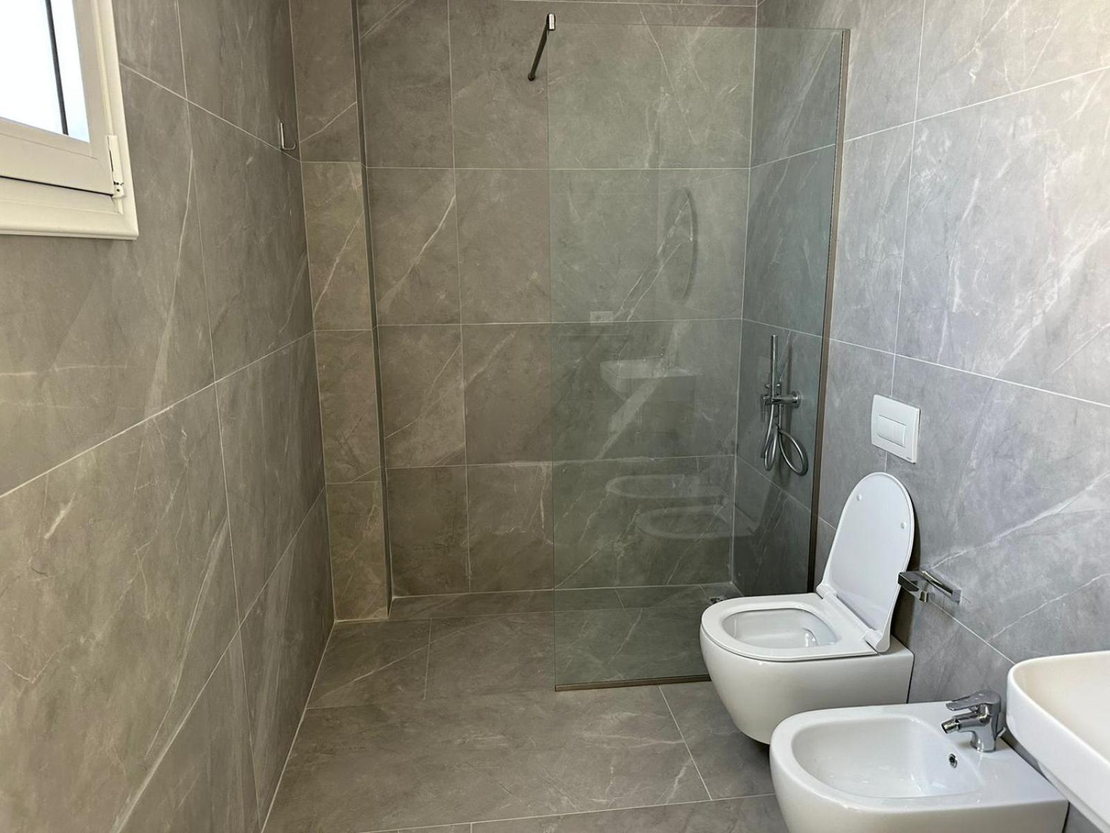 Laid Hotel Vlorë 外观 照片