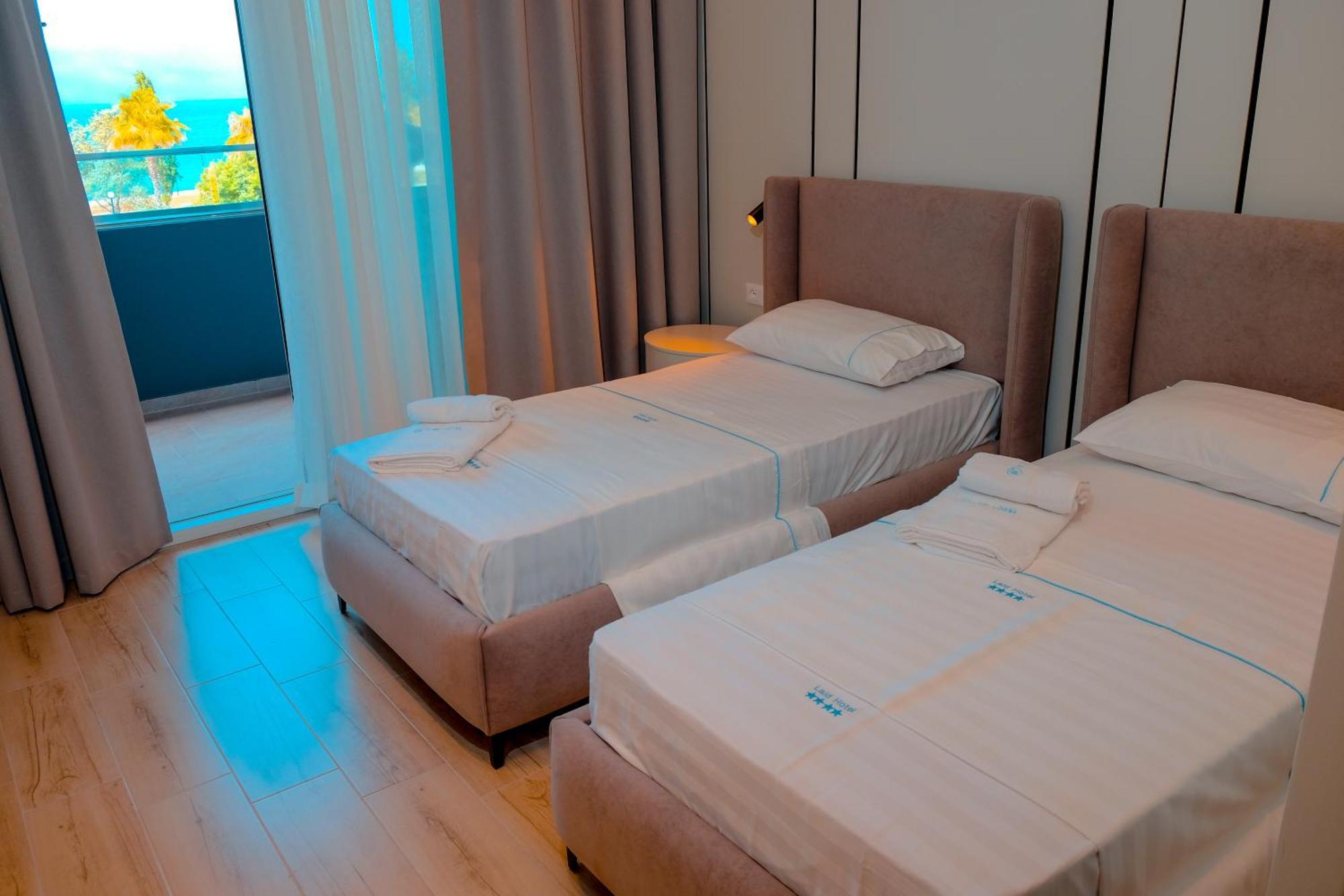 Laid Hotel Vlorë 外观 照片