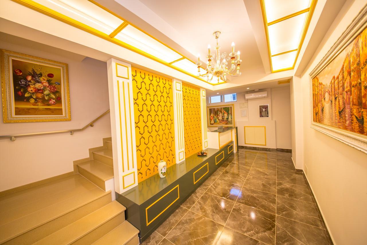 Laid Hotel Vlorë 外观 照片