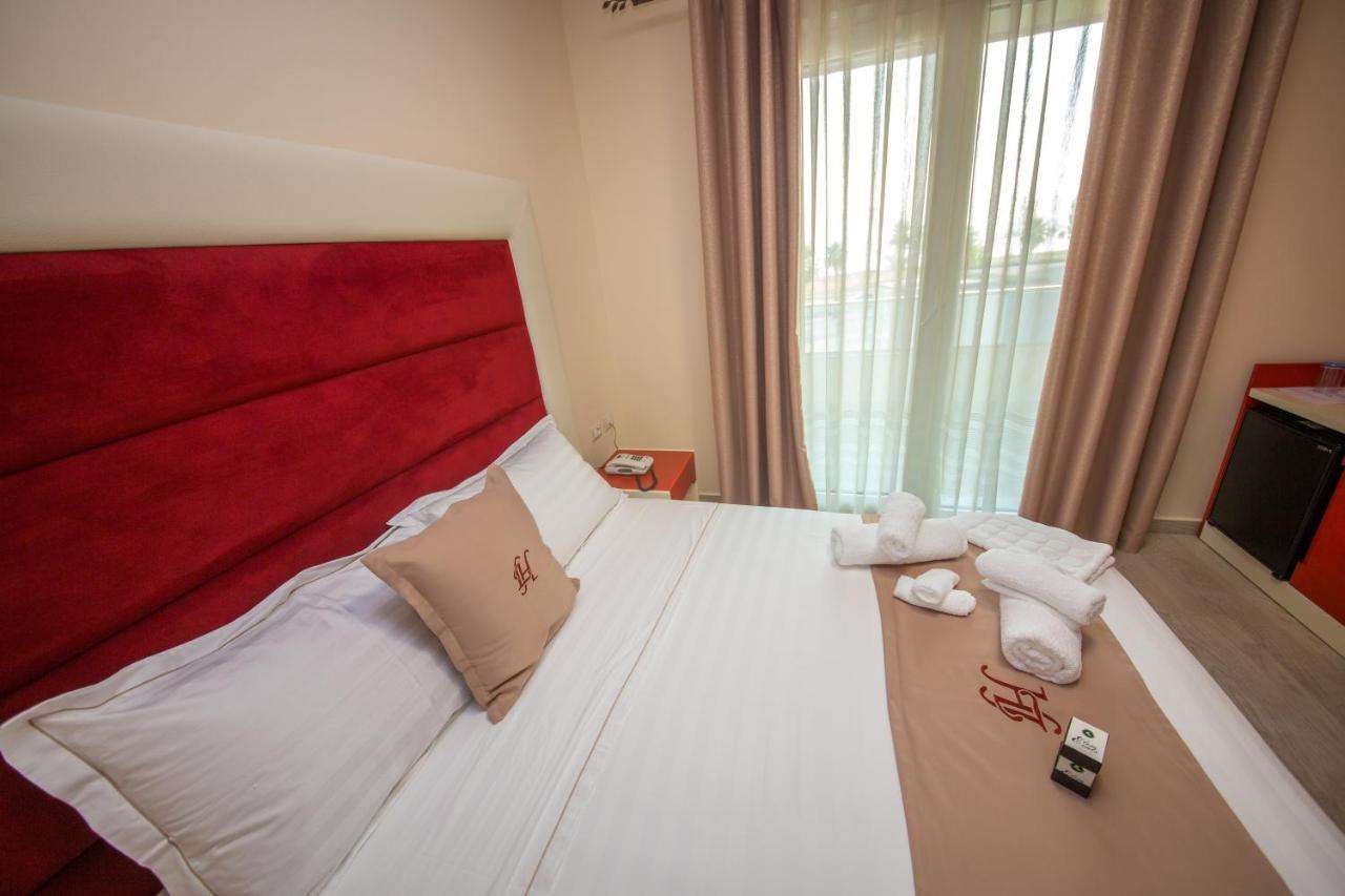 Laid Hotel Vlorë 外观 照片