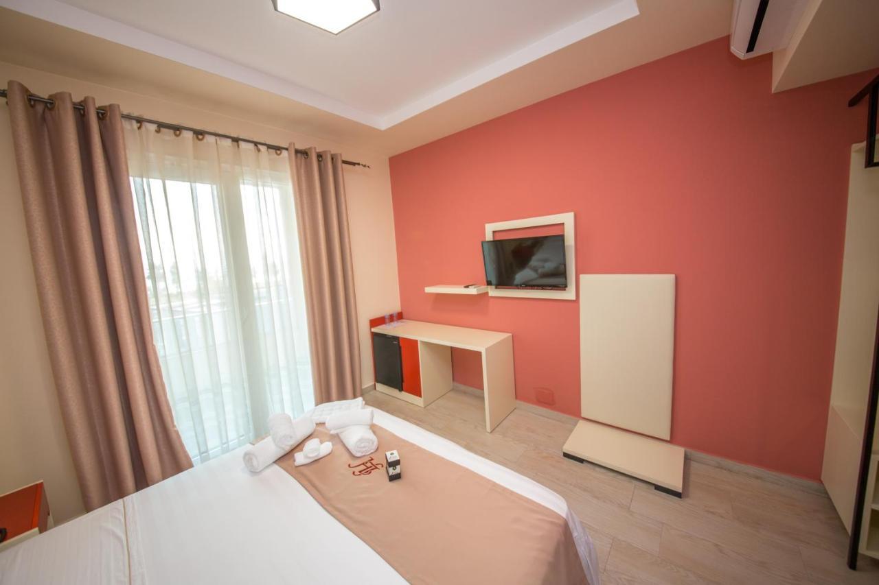 Laid Hotel Vlorë 外观 照片