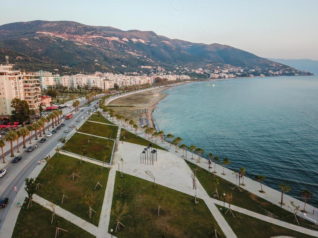 Laid Hotel Vlorë 外观 照片